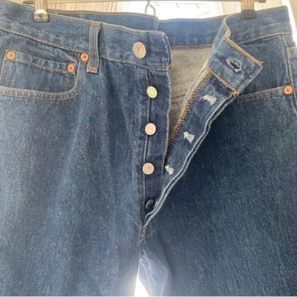 VINTAGE • LEVIS 501 • Made in USA